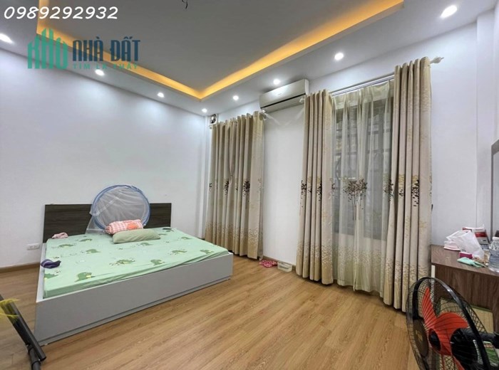 Bán nhà mặt phố Nguyễn Trãi, vị trí Vip, Vỉa hè rộng, Kinh doanh đỉnh, DT 110m x 30 tỷ.LH Ms