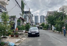 BÁN GẤP NHÀ MỚI NGUYỄN VĂN QUỲ, 2 TẦNG, RỘNG GẦN 5M BỀ THẾ CHỈ NHỈNH 4 TỶ