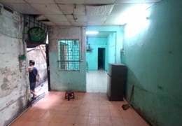 Cho thuê nhà C4, Cầu Giấy, 80m2, mt4m, 8tr, kD, ô tô, Cầu Giấy.
