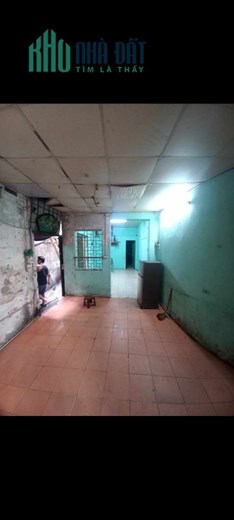 Cho thuê nhà C4, Cầu Giấy, 80m2, mt4m, 8tr, kD, ô tô, Cầu Giấy.