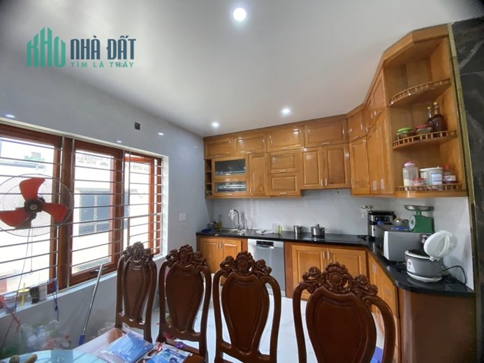 Bán Liền kề Quận Hoàng Mai, KĐT Tây Nam Linh Đàm 90m x 5T, Giá 18 tỷ.