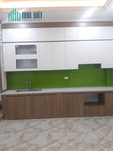 Nhà phố Ngọc Khánh, 46m2, 6 tầng, mặt tiền 6,5m, 6.9 tỷ.