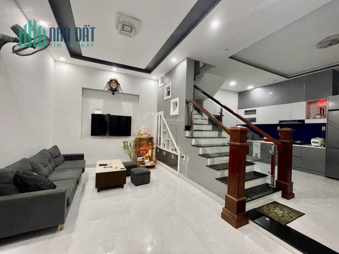 Bán Gấp Nhà Mới Đẹp 2 tầng, Khu trung tâm Quận Hải Châu, Đường Đinh Tiên Hoàng, chỉ 3,2 tỷ