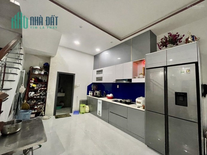 Bán Gấp Nhà Mới Đẹp 2 tầng, Khu trung tâm Quận Hải Châu, Đường Đinh Tiên Hoàng, chỉ 3,2 tỷ