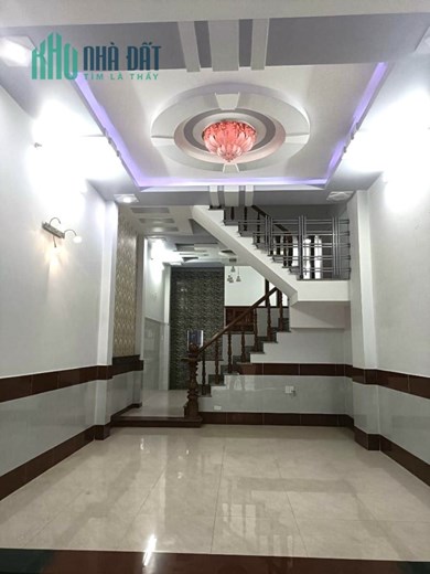 HXH TRÁNH THÔNG BÀN CỜ - GẦN CHỢ HIỆP THÀNH Q12 - 3 TẦNG BTCT,  4 PN - NHÀ ĐẸP Ở NGAY - CHỈ NHỈNH 4