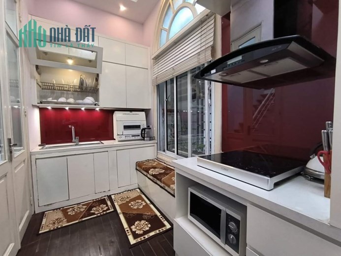 CĂN ĐẸP NHẤT, HIẾM NHẤT HÒE NHAI - LÕI BA ĐÌNH - 2,7 TỶ DT 70M, FULL NỘI THẤT