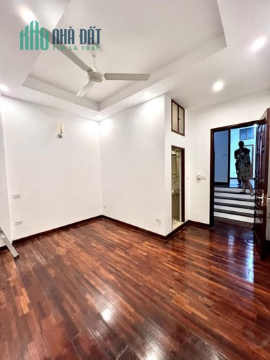 Bán nhà phố Thổ Quan, ngõ nông, rộng, nhà dân xây, 58m, 4PN, 6 tỷ 3
