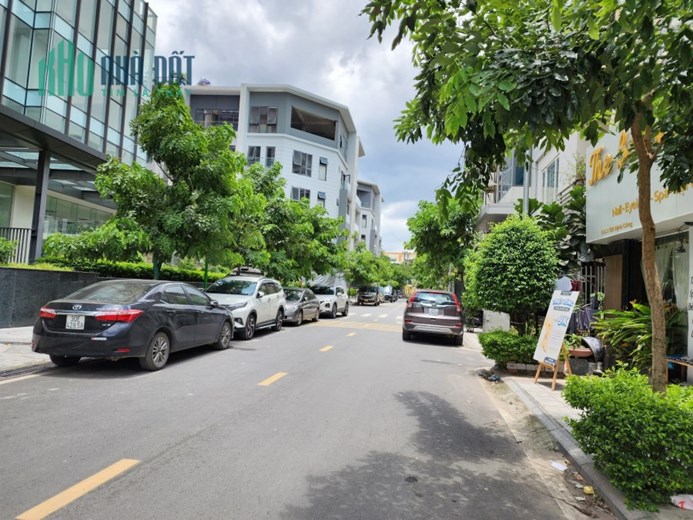 Chính chủ cho thuê nhà riêng 4 tầng 120 Định Công, 54m2 x 4 tầng, tiện kinh doanh hoặc làm văn phòng