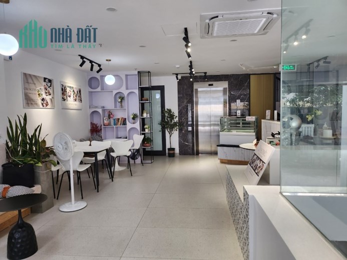 CHO THUÊ QUÁN CAFE  Địa chỉ: Số 29 ngõ 45 Tô Ngọc Vân Tây Hồ HÀ Nội