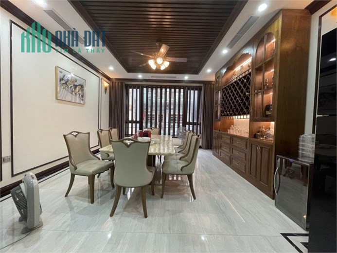 Bán nhà 61 Lạc Trung 80m2 16.5 tỷ Oto tránh chính chủ.