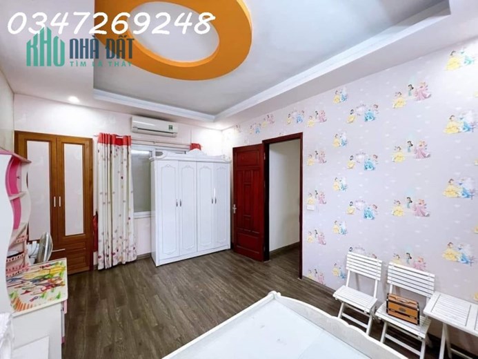 Bán nhà Dương Quảng Hàm, Cầu Giấy 63m2 - 5 tầng - mặt tiền 5.4m, phân lô tô - trung tâm Cầu giấy