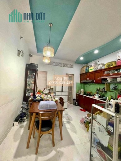 Bán Nhà Ngay Mũi Tàu Đường Trường Chinh Quận Tân Phú - HXH 6M - 4Mx15M 3Tầng.