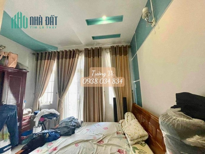 Bán Nhà Ngay Mũi Tàu Đường Trường Chinh Quận Tân Phú - HXH 6M - 4Mx15M 3Tầng.