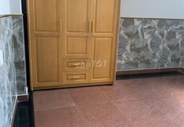 Cần cho thuê phòng trọ trong nhà mới xây rộng 30m2, giá 7tr/tháng