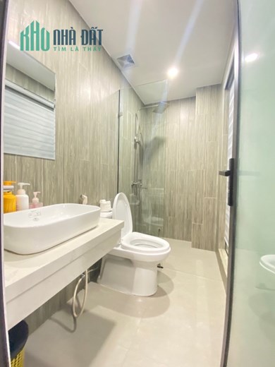 Sập Hầm Hôm Nay - Bán Nhà 3 tầng mặt tiền Nguyễn Sơn - dòng tiền 35 Tr/t
