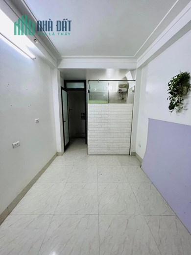 Bán Nhà Mặt Phố Bồ Đề Long Biên 37M , MT 5.8M , Kinh Doanh , Đầu Tư , Dòng Tiền . Giá 7.1 Tỷ