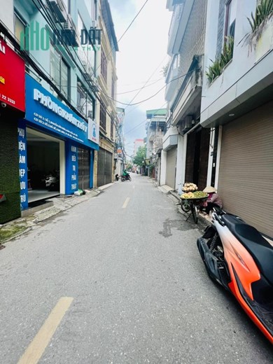 Bán Nhà Mặt Phố Bồ Đề Long Biên 37M , MT 5.8M , Kinh Doanh , Đầu Tư , Dòng Tiền . Giá 7.1 Tỷ