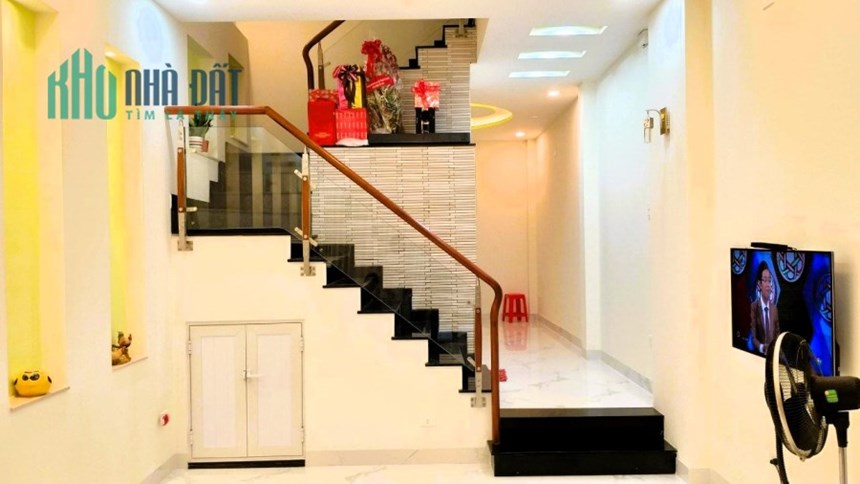 Cho thuê nhà 1T2L 4pn hẻm xe hơi đường Hoàng Diệu 2 Linh Chiểu