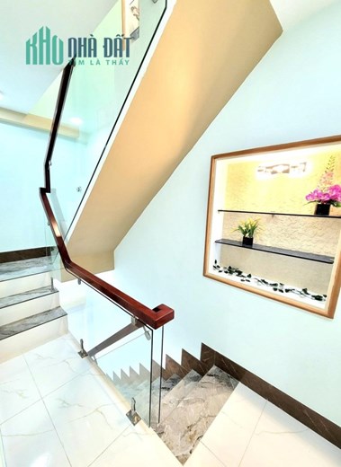 BÁN NHÀ HXH KHU VIP PHAN ĐĂNG LƯU BÌNH THẠNH - 3 TẦNG BTCT- NHÀ ĐẸP - CHỈ 4 TỶ NHỈNH