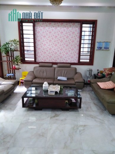 Bán Biệt thự Mỹ Đình 1, Nam Từ Liêm. 200mx4; MT10m; giá 42 tỷ. Phương