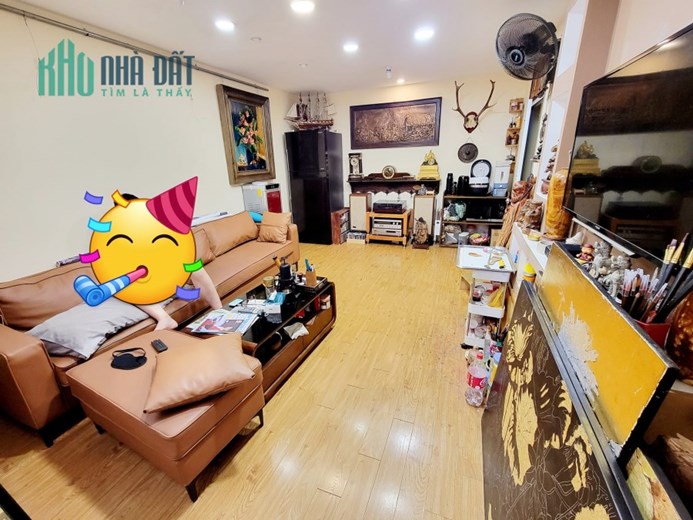 💥 CĂN HỘ TẬP THỂ A10 NGHĨA TÂN, CẦU GIẤY, 70M2 2N+2WC, ĐẸP NHƯ CHUNG CƯ, CHỈ 1.95 TỶ 💥