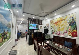BÁN GẤP NHÀ THẠCH BÀN( LONG BIÊN) CỰC ĐẸP_ 5 TẦNG_ TẶNG NỘI THẤT TIỀN TỶ_  GIÁ RẺ