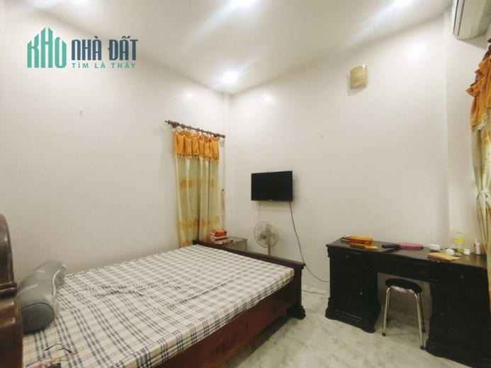 Bán nhà Thụy Khuê - Tây Hồ 60m, 3 T, MT 6m, chỉ 5,78 tỷ. NGÕ NÔNG - NHÀ THOÁNG - GẦN HỒ TÂY - TIỆN