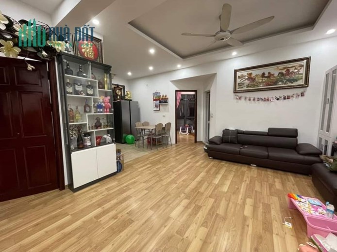 Bán căn hộ LICOGI 19 số 25 Tân Mai, 89m, 2PN, lo góc 2 ban công,  full nội thất.