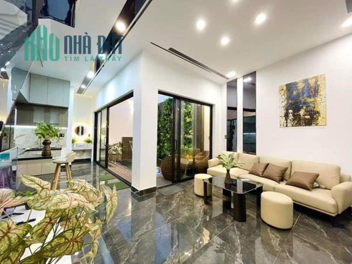 Chào Bán Căn Nhà 3 Tầng 3 Mê Thiết Kế Như Villa Nằm Giữa Lòng Đà Nẵng