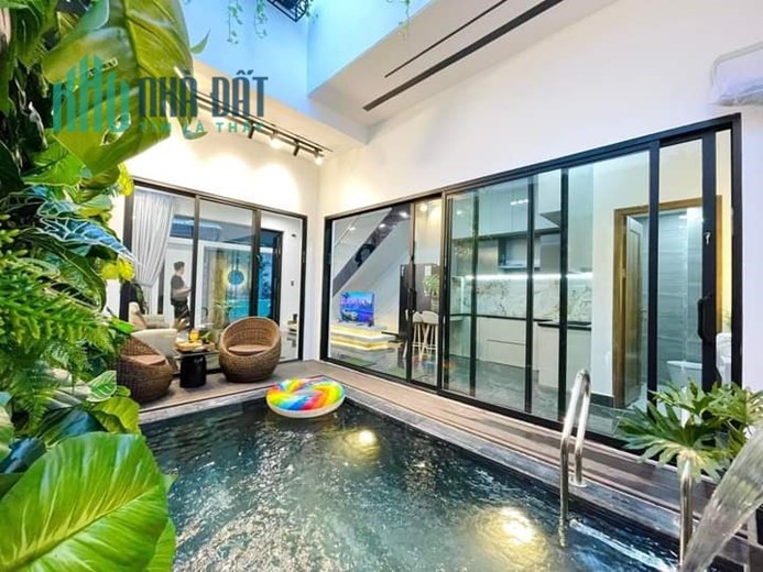 Chào Bán Căn Nhà 3 Tầng 3 Mê Thiết Kế Như Villa Nằm Giữa Lòng Đà Nẵng