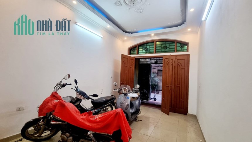 Bán nhà phân lô ngõ 79 Thổ Quan 50m2 nhà 5 tầng giá tốt 9.7 tỷ