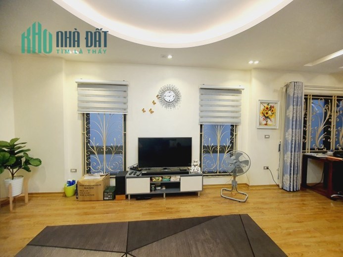 Bán nhà Tây Sơn Đống Đa 35m 6 tầng lô góc ngõ thông gần phố ở ngay nhingr 6 tỷ lh 0817606560