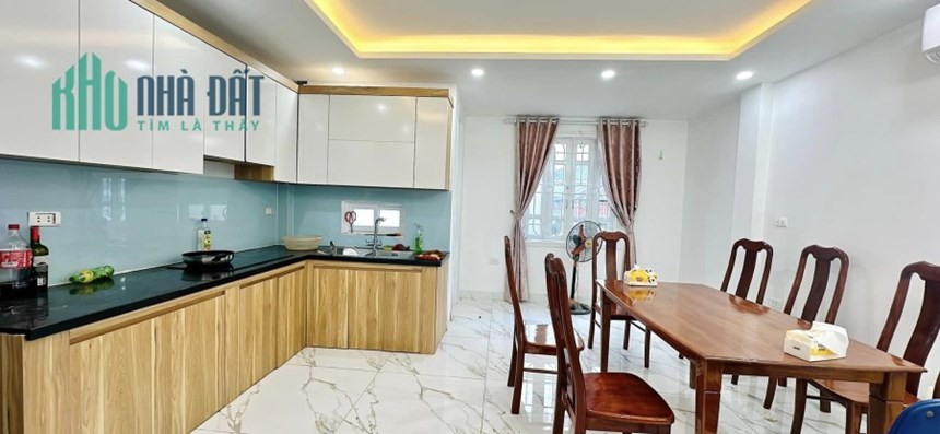 Bán nhà Phân lô Quân Đội,Nguyễn Ngọc Nại, Thang máy,Ôtô, Kinh doanh,40m2x6Tầng,giá 9 tỷ