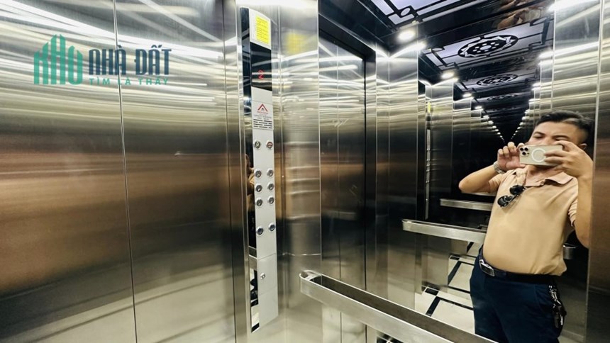 Bán nhà Phân lô Quân Đội,Nguyễn Ngọc Nại, Thang máy,Ôtô, Kinh doanh,40m2x6Tầng,giá 9 tỷ