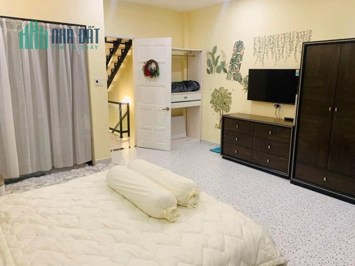 NHÀ 130M2 3 TẦNG XE HƠI ĐẬU TRONG NHÀ, 
4 Phòng Ngũ TẶNG HẾT NỘI THẤT XỊN GIÁ CỰC TỐT hơn 100
