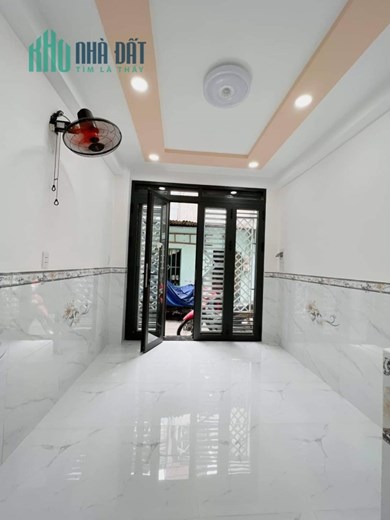 Nhà Đẹp Rẻ Q4 DTSD 42m- 2 tầng hơn 2,69 tỷ Q4 -130 m Q1,Q2,Q5- Lh A Tân 0373036733