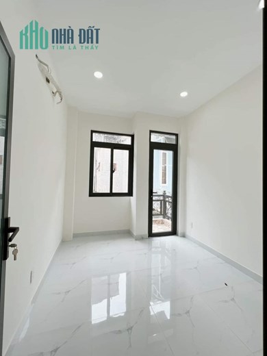 Nhà Đẹp Rẻ Q4 DTSD 42m- 2 tầng hơn 2,69 tỷ Q4 -130 m Q1,Q2,Q5- Lh A Tân 0373036733