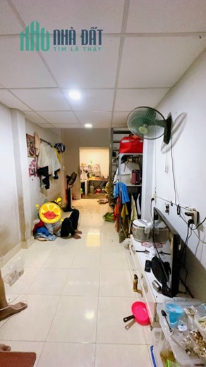 Nhà đường Vĩnh hội Q4 Ngang 3x9 m cách Q1-100m có 1,68 tỷ 2 tầng sổ hồng