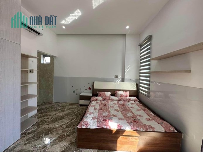 .Trưng Nữ Vương, 2 mặt kiệt 3.5m thẳng thông, 4 tầng, 5 Căn Hộ + Mặt Bằng KD