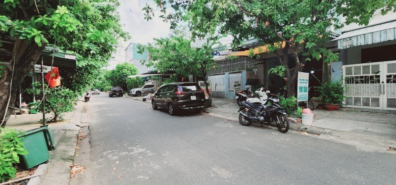 NHÀ 2 TẦNG SÁT BẾN XE - SỔ VUÔNG - KHU VỰC ÍT NHÀ BÁN - KHÁCH TRẢ LÀ BAY