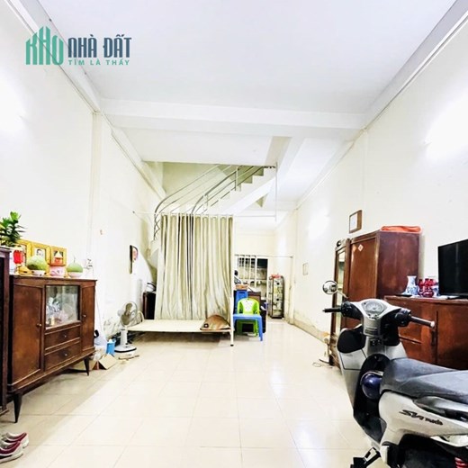 Bán gấp 1/  Thoại Ngọc Hầu quận Tân phú 4,5 x17 -2T nhỉnh 5 tỷ TL tốt