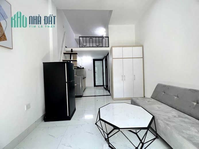Tòa nhà Căn hộ CCMN phố Giáp Bát 62m 7 tầng thang máy MT5.5m ô tô đỗ gần lợi nhuận 1.2 tỷ năm