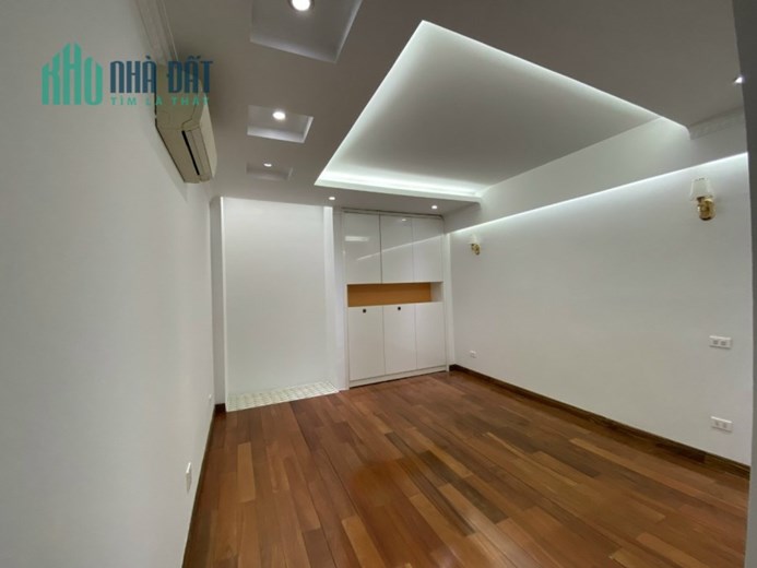 Hoa Hậu Mặt Phố NHÂN HÒA 63m 5 tầng ô tô tránh Kinh doanh thuốc  gần chợ nội thất siêu đẹp