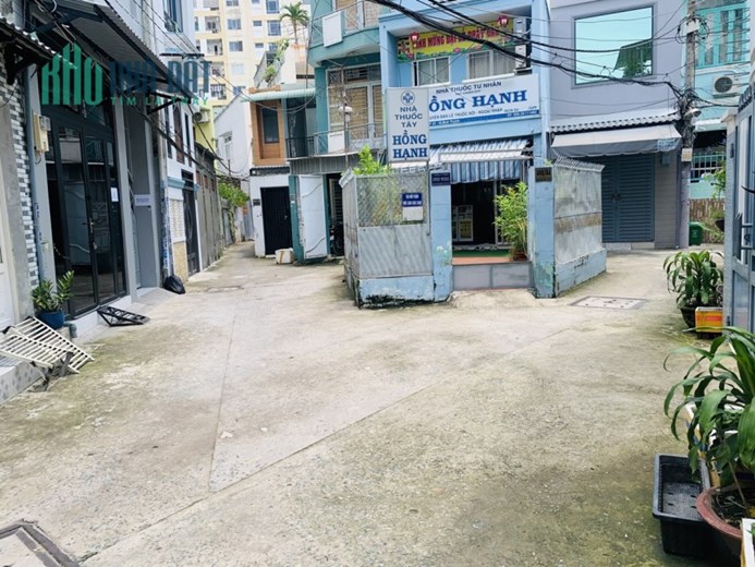 BÌNH THẠNH - NGAY NGÃ TƯ HÀNG XANH -  55M2  -  GIÁ CHỈ 4.2  TỶ