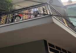 Nhà bán Phạm Hùng  p4  Q8 _ 3 tầng _ 87m2 _ 2PN lớn _ Ban công _ Nhỉnh: 3 tỷ
