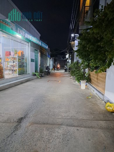 Nhà bán Phạm Hùng  p4  Q8 _ 3 tầng _ 87m2 _ 2PN lớn _ Ban công _ Nhỉnh: 3 tỷ