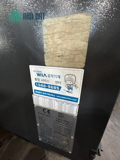 Máy CNC đang hoạt động bình thường do thây đổi dây chuyển sản xuất nên cần  Bán