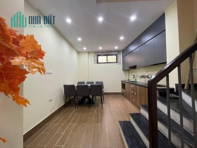 BÁN NHÀ 5 TẦNG TRÀN PHÚ ,VĂN QUÁN , HÀ ĐÔNG NGAY GẦN HỌC VIỆN AN NINH