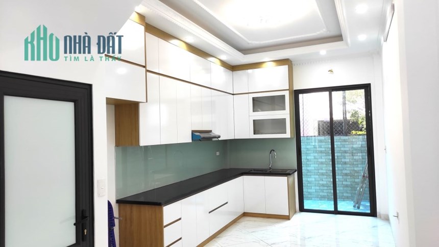 BÁN NHÀ PHỐ NGỌC LÂM 53M 4 TẦNG 4TỶ3,  NHÀ ĐẸP ,TRUNG TÂM GẦN PHỐ.