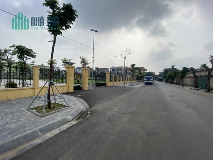 Bán 79m2 cách 30m ra QL3 tại Nguyên Khê – Đông Anh, đường nhựa 6m. Lh 0981568317